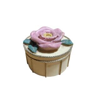 Vintage Dezine Hand Painted Trinket Box 1993 Pink Rose Round Shape Braided Edge‎
